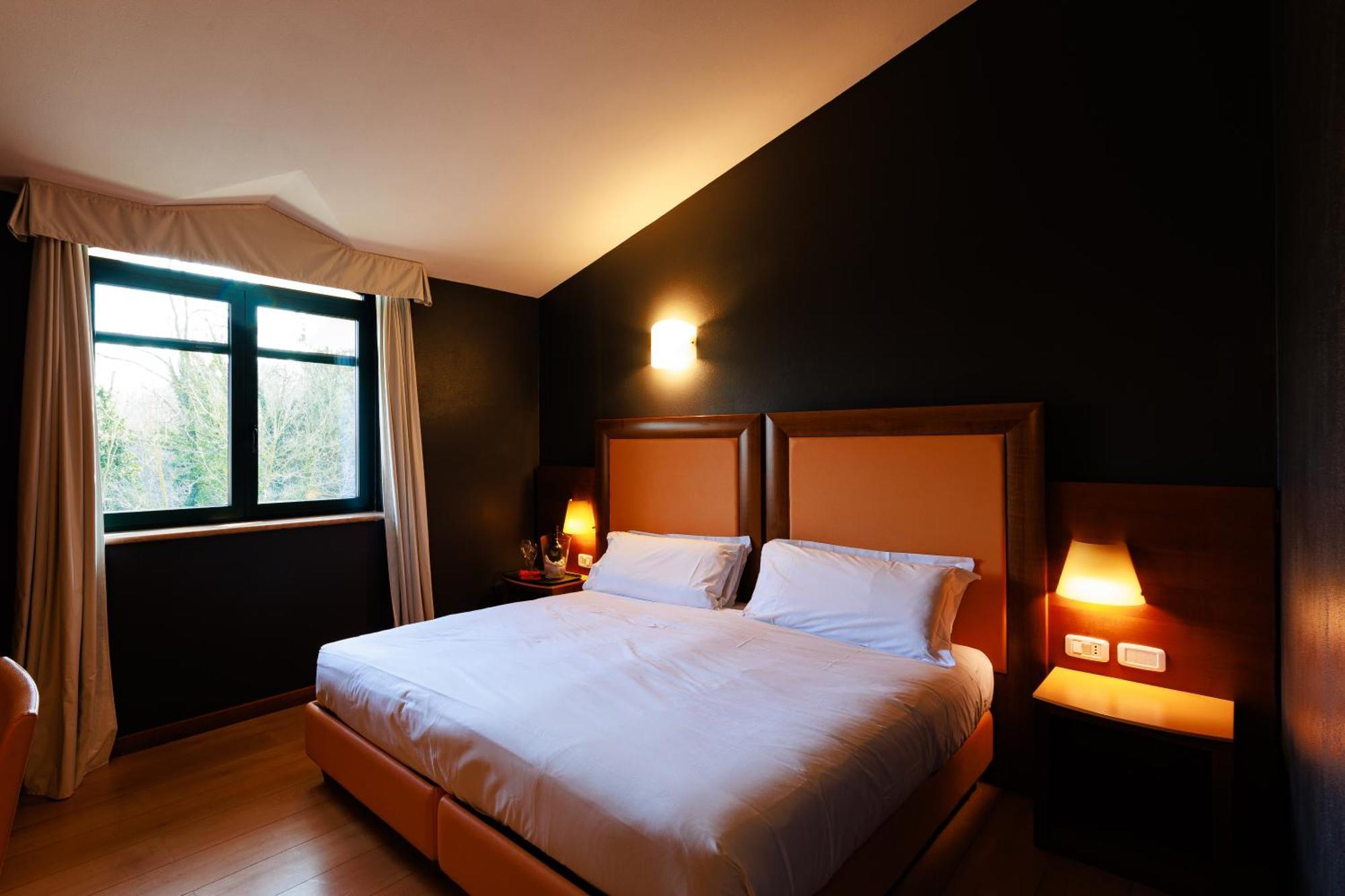 Hotel Villa Delle Rose - Malpensa Oleggio Eksteriør billede