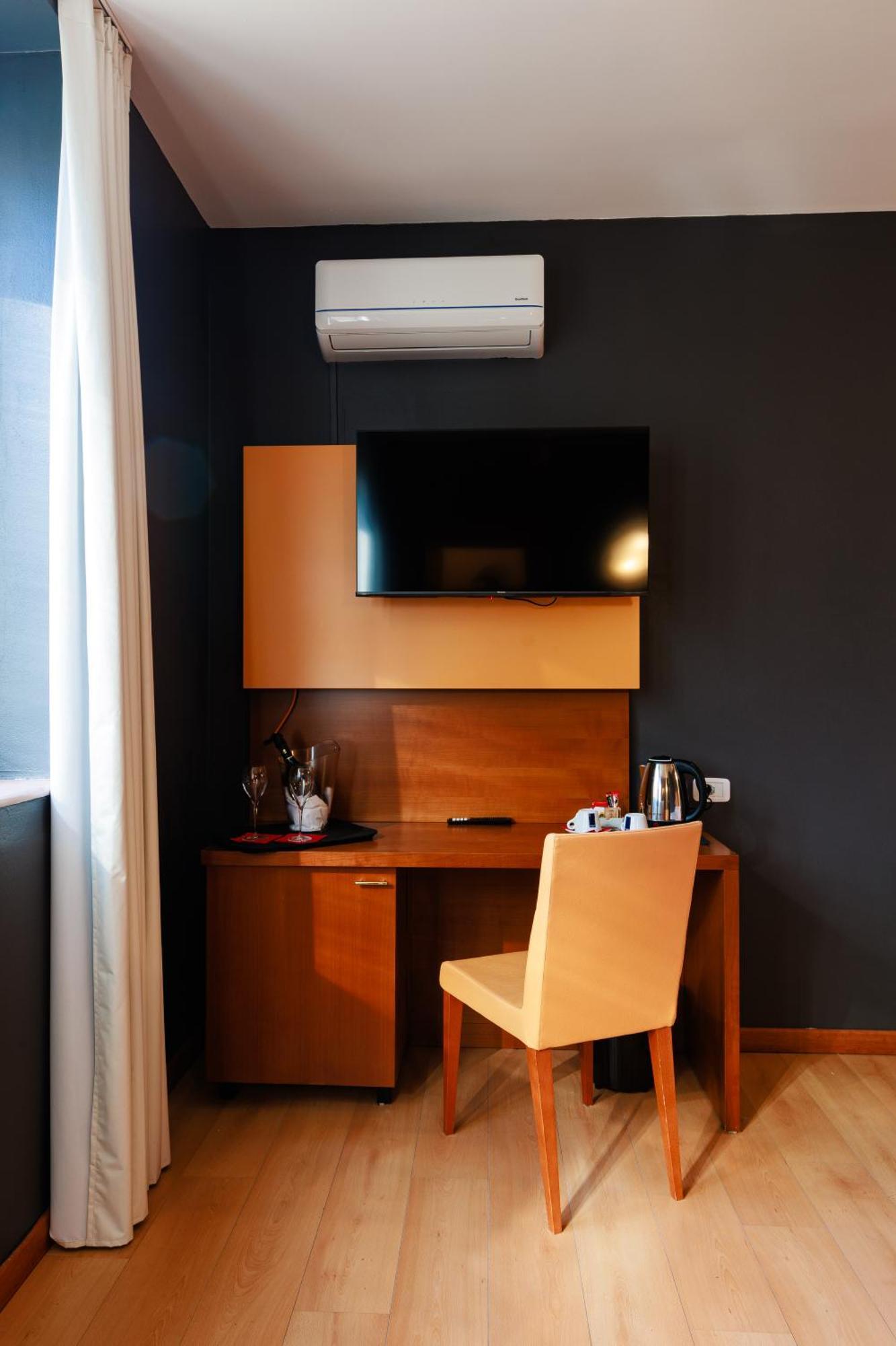 Hotel Villa Delle Rose - Malpensa Oleggio Eksteriør billede